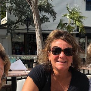 Meet your Posher, Larq